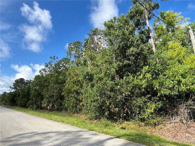 16th ST NE, Naples, FL 34120