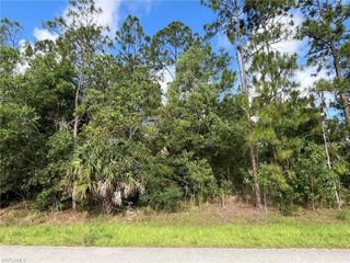 16th ST NE, Naples, FL 34120