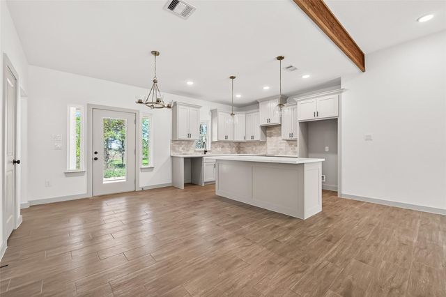 25136 Armagh Road, Hempstead, TX 77445