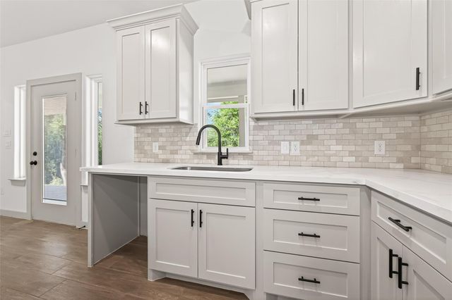 25136 Armagh Road, Hempstead, TX 77445