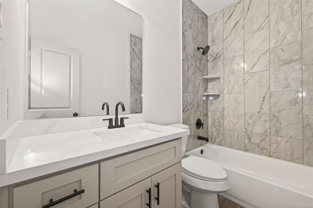 25136 Armagh Road, Hempstead, TX 77445