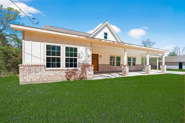 25136 Armagh Road, Hempstead, TX 77445