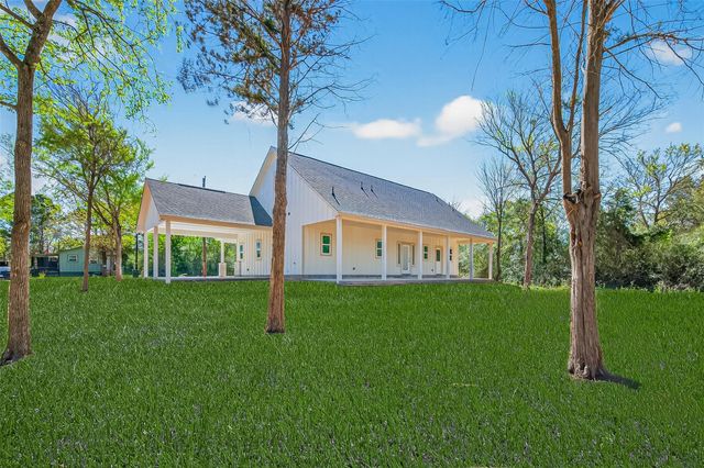 25136 Armagh Road, Hempstead, TX 77445