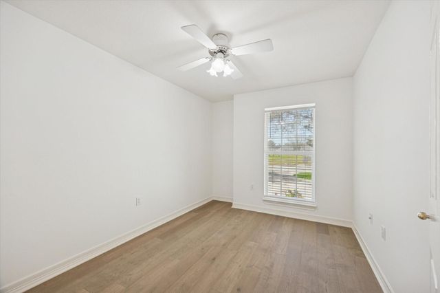 719 Country Meadows Drive, Pearland, TX 77584