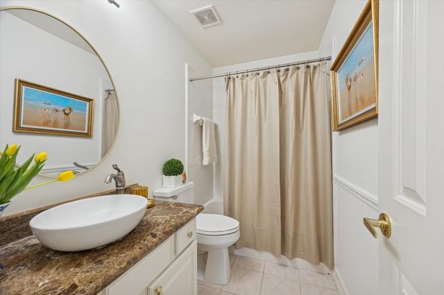 719 Country Meadows Drive, Pearland, TX 77584