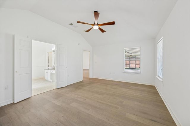 719 Country Meadows Drive, Pearland, TX 77584