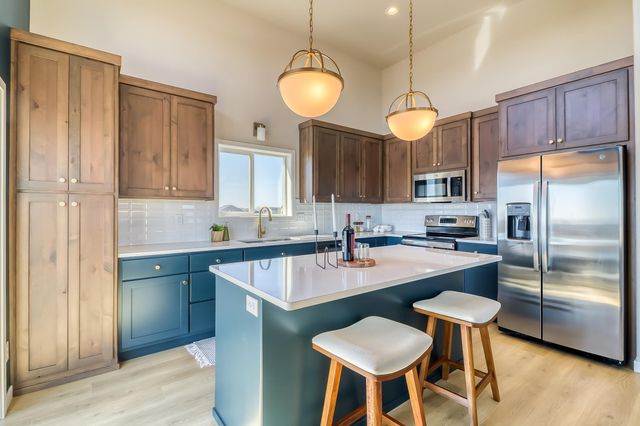 6751 Belding Drive S, Fargo, ND 58104