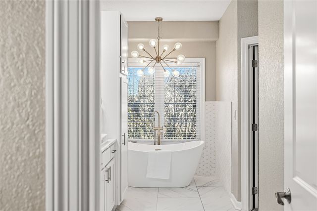 2710 NE Innsbruck Drive, Ankeny, IA 50021