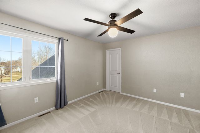 2710 NE Innsbruck Drive, Ankeny, IA 50021