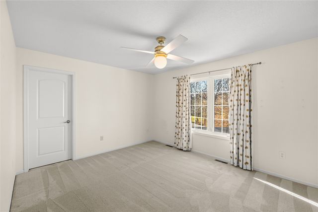 2710 NE Innsbruck Drive, Ankeny, IA 50021