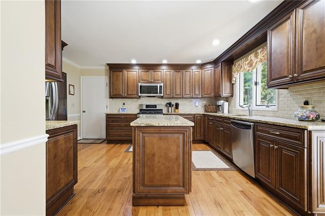 4498 Balmoral Road NW, Kennesaw, GA 30144