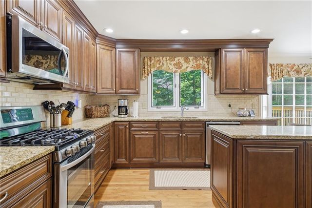 4498 Balmoral Road NW, Kennesaw, GA 30144