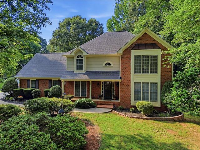 4498 Balmoral Road NW, Kennesaw, GA 30144