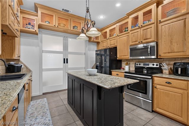 611 Deerwood Drive, Greenwood, AR 72936