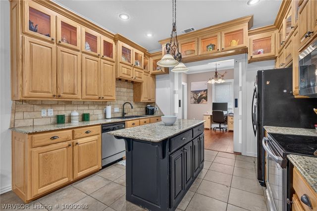 611 Deerwood Drive, Greenwood, AR 72936