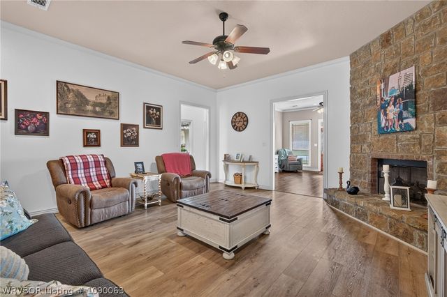 611 Deerwood Drive, Greenwood, AR 72936
