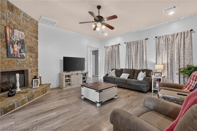 611 Deerwood Drive, Greenwood, AR 72936