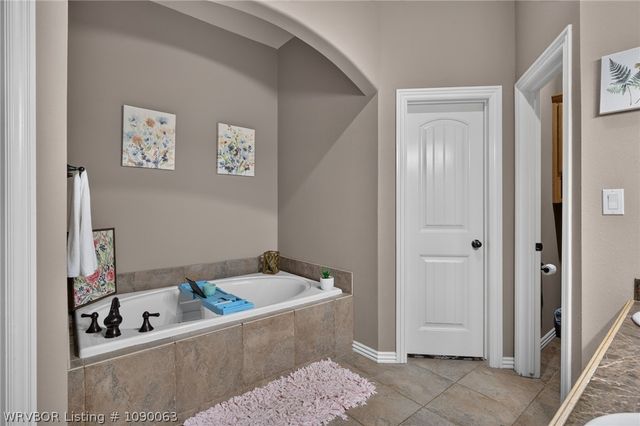 611 Deerwood Drive, Greenwood, AR 72936