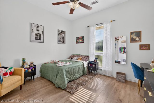 611 Deerwood Drive, Greenwood, AR 72936