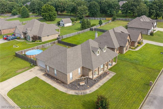 611 Deerwood Drive, Greenwood, AR 72936