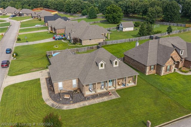 611 Deerwood Drive, Greenwood, AR 72936