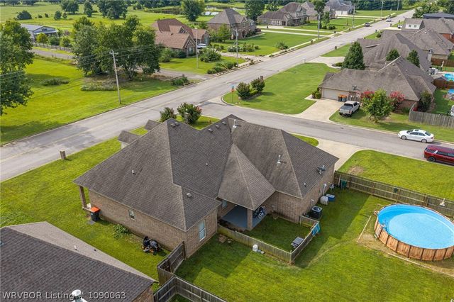 611 Deerwood Drive, Greenwood, AR 72936