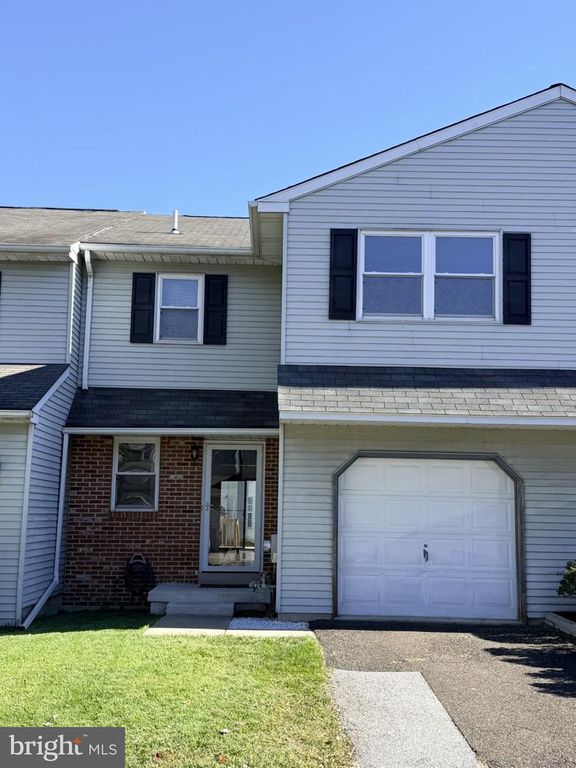 114 RED HAVEN DR, NORTH WALES, PA 19454 — exterior