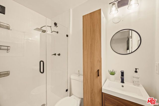 2621 Centinela Avenue 17, Santa Monica, CA 90405