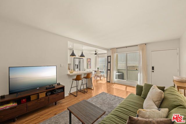 2621 Centinela Avenue 17, Santa Monica, CA 90405