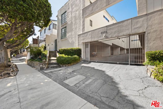 2621 Centinela Avenue 17, Santa Monica, CA 90405