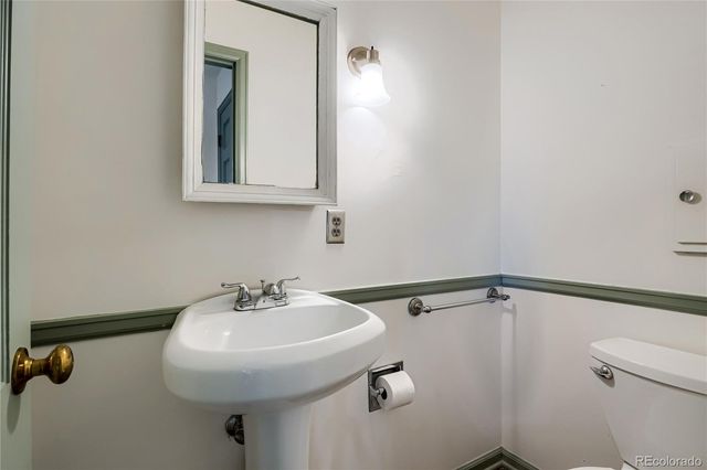 3320 S Locust Street, Denver, CO 80222