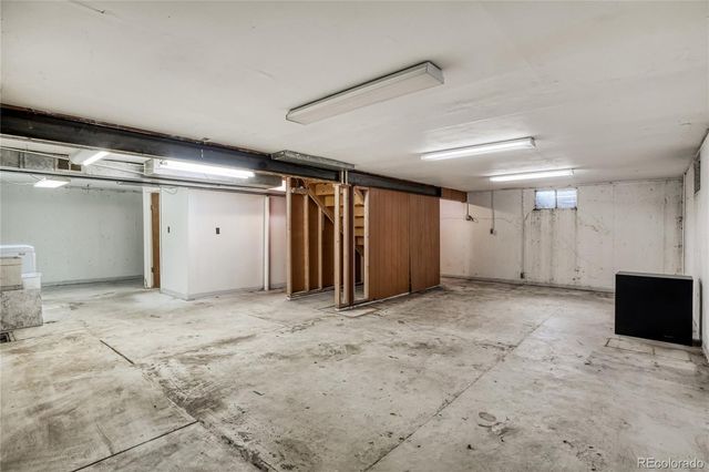 3320 S Locust Street, Denver, CO 80222