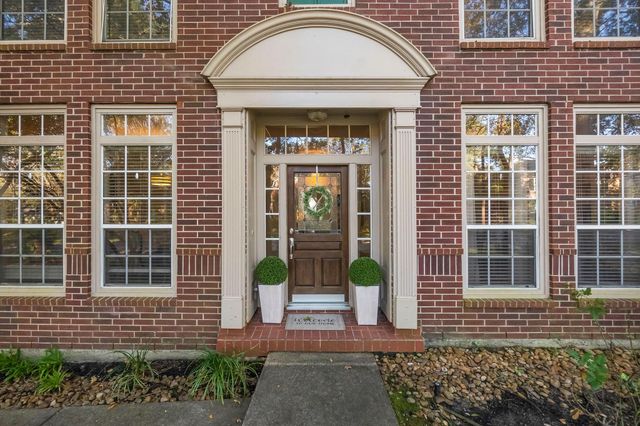 186 W Amberglow Circle, The Woodlands, TX 77381