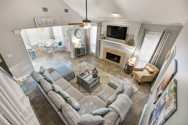 186 W Amberglow Circle, The Woodlands, TX 77381