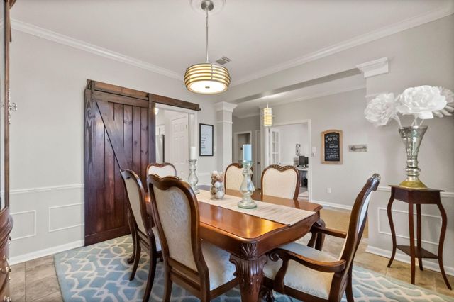 186 W Amberglow Circle, The Woodlands, TX 77381