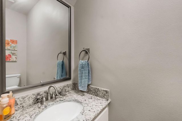 186 W Amberglow Circle, The Woodlands, TX 77381