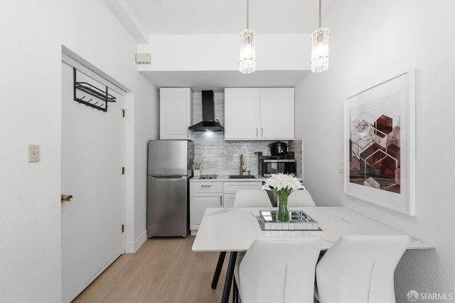 422 45th Avenue 422, San Francisco, CA 94121