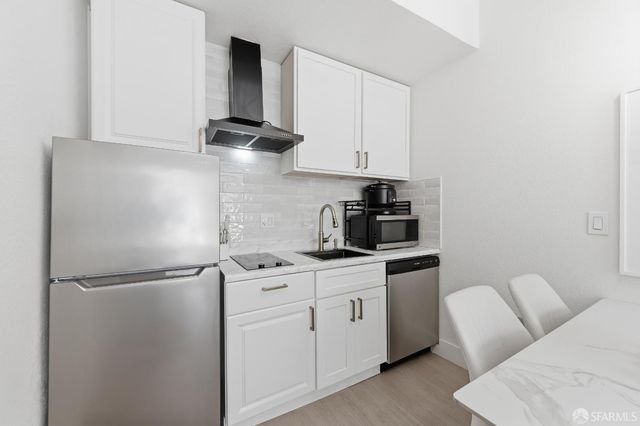 422 45th Avenue 422, San Francisco, CA 94121