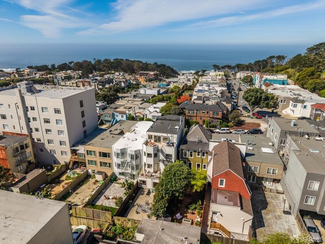 422 45th Avenue 422, San Francisco, CA 94121