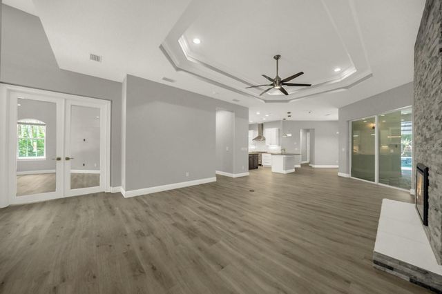 4040 GRAND AVENUE, Deland, FL 32720