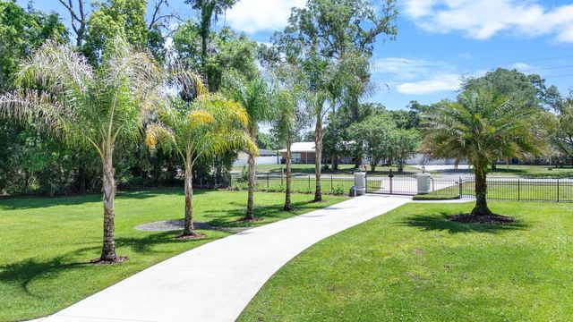 4040 GRAND AVENUE, Deland, FL 32720