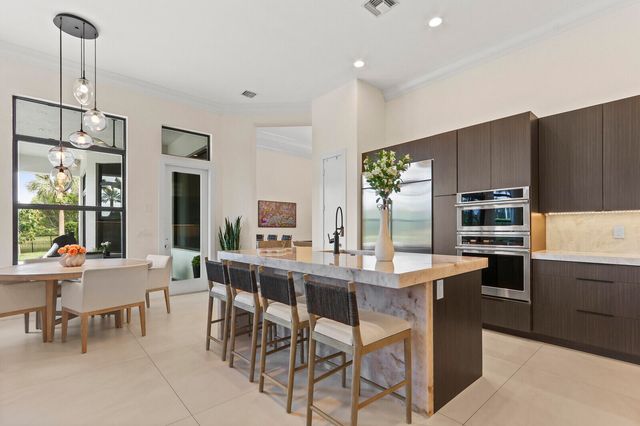 408 Vía Placita, Palm Beach Gardens, FL 33418