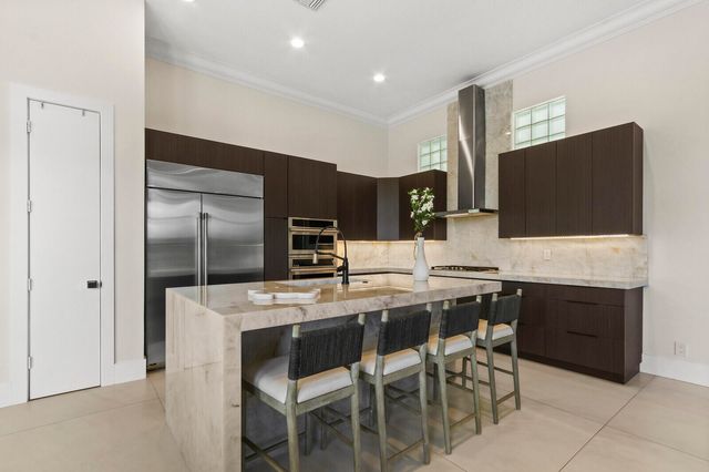 408 Vía Placita, Palm Beach Gardens, FL 33418