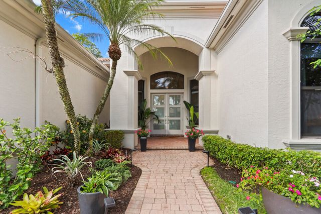 408 Vía Placita, Palm Beach Gardens, FL 33418