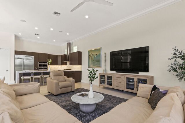 408 Vía Placita, Palm Beach Gardens, FL 33418
