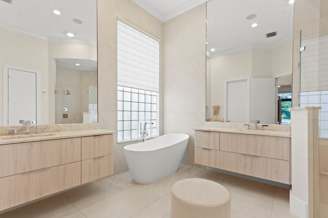 408 Vía Placita, Palm Beach Gardens, FL 33418