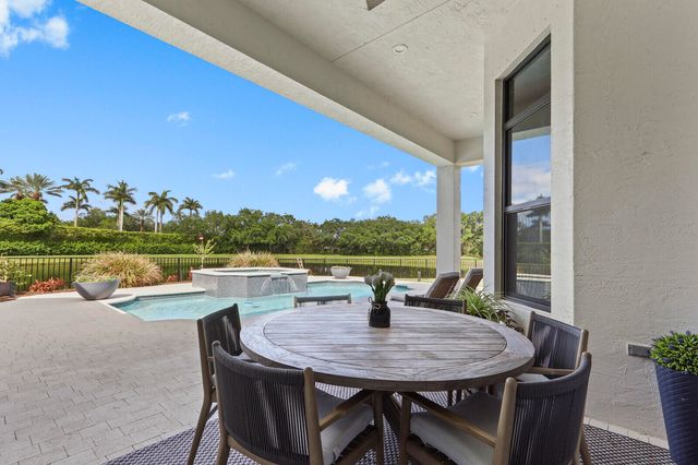 408 Vía Placita, Palm Beach Gardens, FL 33418