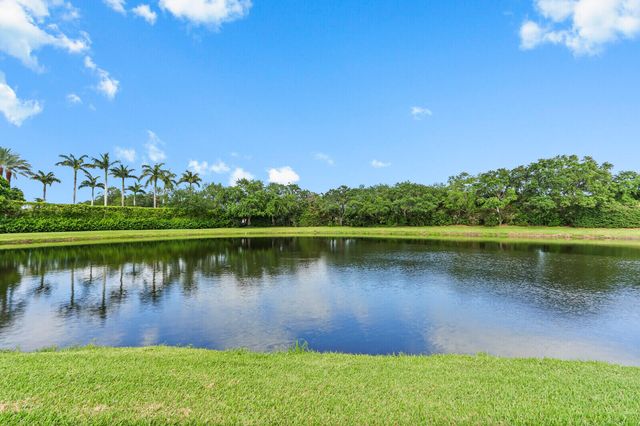 408 Vía Placita, Palm Beach Gardens, FL 33418