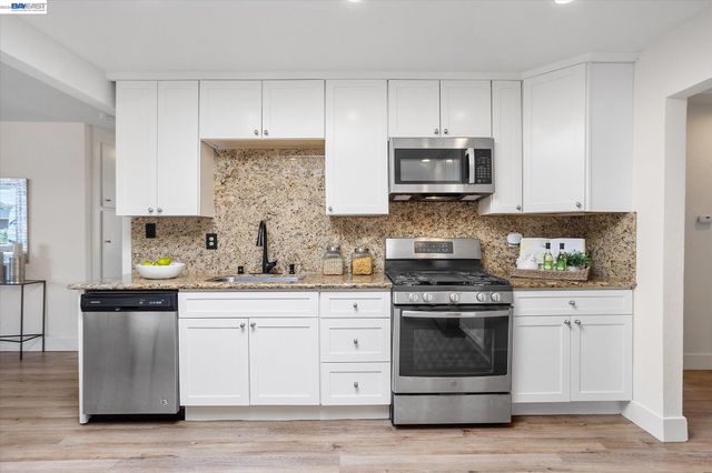855 Olivina Avenue, Livermore, CA 94551
