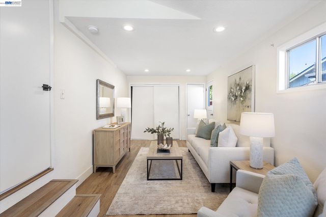 855 Olivina Avenue, Livermore, CA 94551